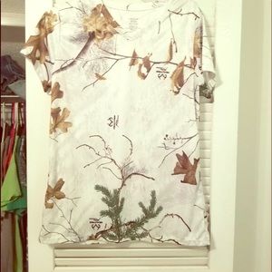 Realtree juniors white camo tee